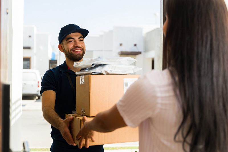 Third-party delivery provider delivering a package to a customer